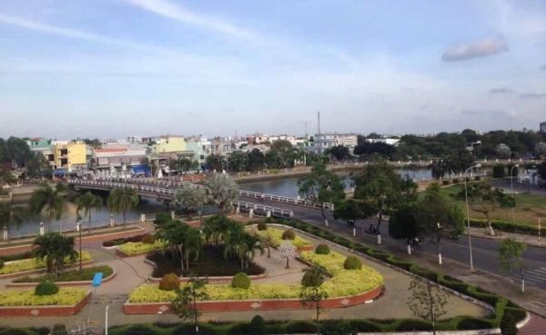Bán song chắn rác và nắp hố ga tại Long An cho khách hàng