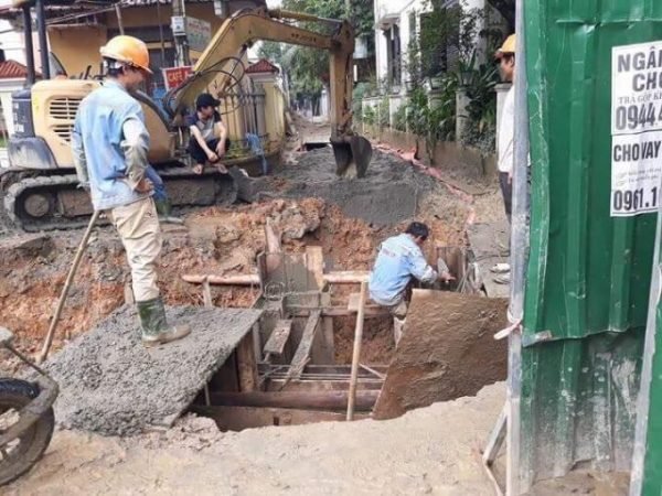 Lắp đặt nắp hố ga, song chắn rác tại Thừa Thiên Huế cho nhiều công trình