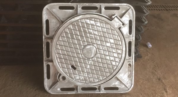 Ngắm vẻ đẹp thô sơ của các nắp hố ga qua các hình ảnh