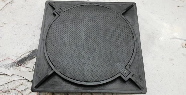 Những ưu điểm sản phẩm nắp hố ga và song chắn rác composite