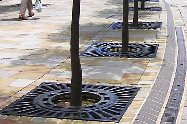 Tấm ghi gang bảo vệ gốc cây, tạo mỹ quan đô thị – Giá tốt nhất, giao hàng toàn quốc